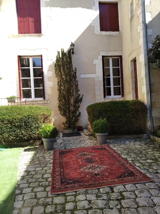 Le Logis De Saint Cyr Aparthotel Issoudun Buitenkant foto