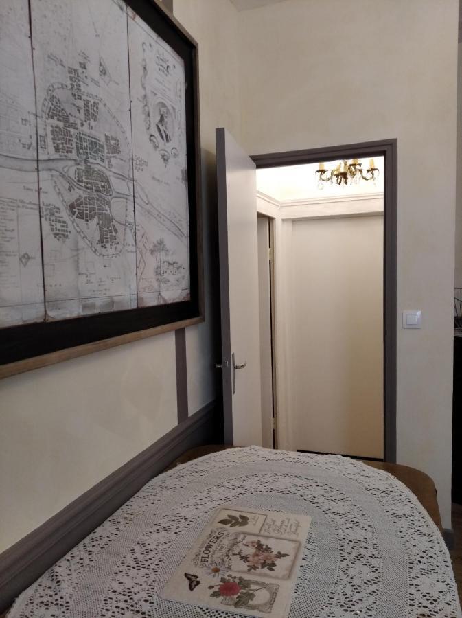 Le Logis De Saint Cyr Aparthotel Issoudun Buitenkant foto