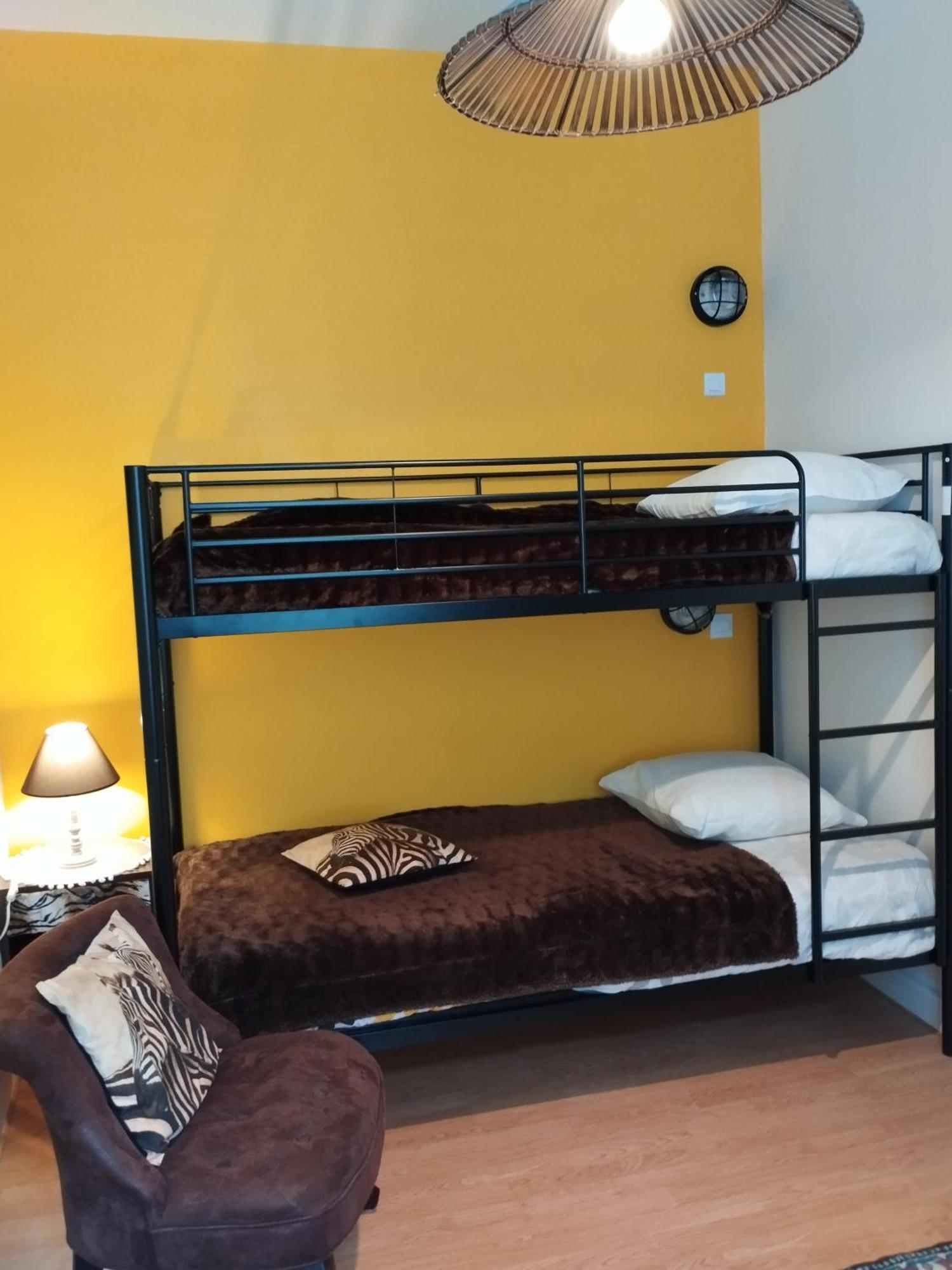 Le Logis De Saint Cyr Aparthotel Issoudun Buitenkant foto