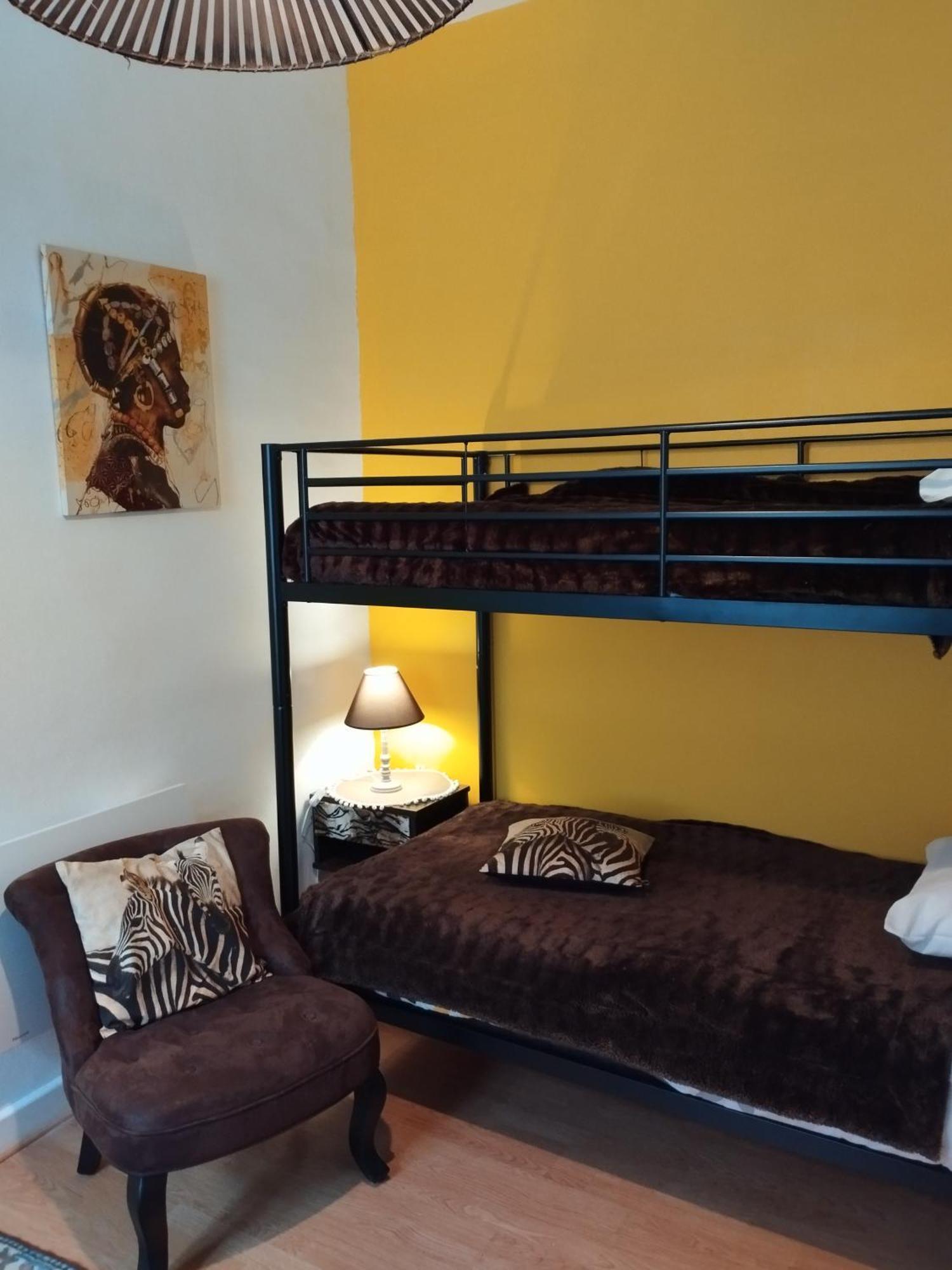 Le Logis De Saint Cyr Aparthotel Issoudun Buitenkant foto